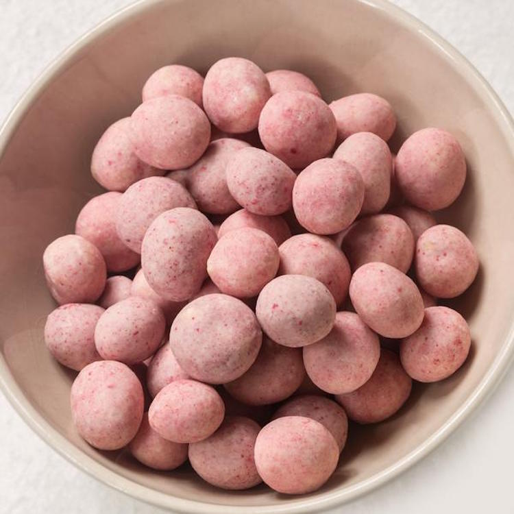 Picture of raspberry-white chocolate macadamia nuts